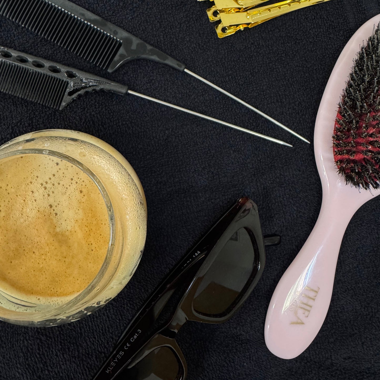 THE SHINE BRUSH